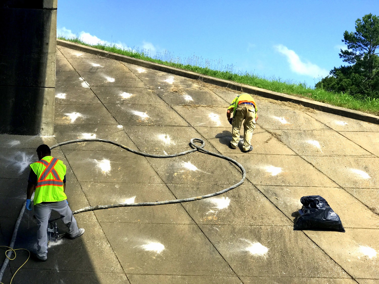 PUMP (1) bridge riprap, riprap, bridge approach, bridge departure, polyurethane foam lifting, void fill, soil stabilization